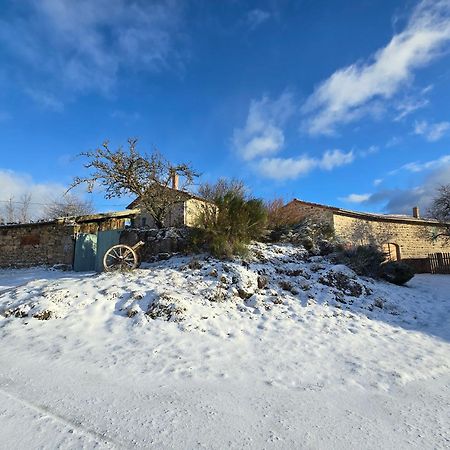 Gite La Menou Villa Usson-en-Forez Bagian luar foto